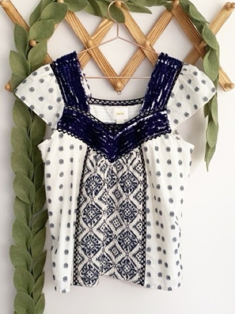 NWOT Anthropologie Maeve Embroidered Blouse XXS